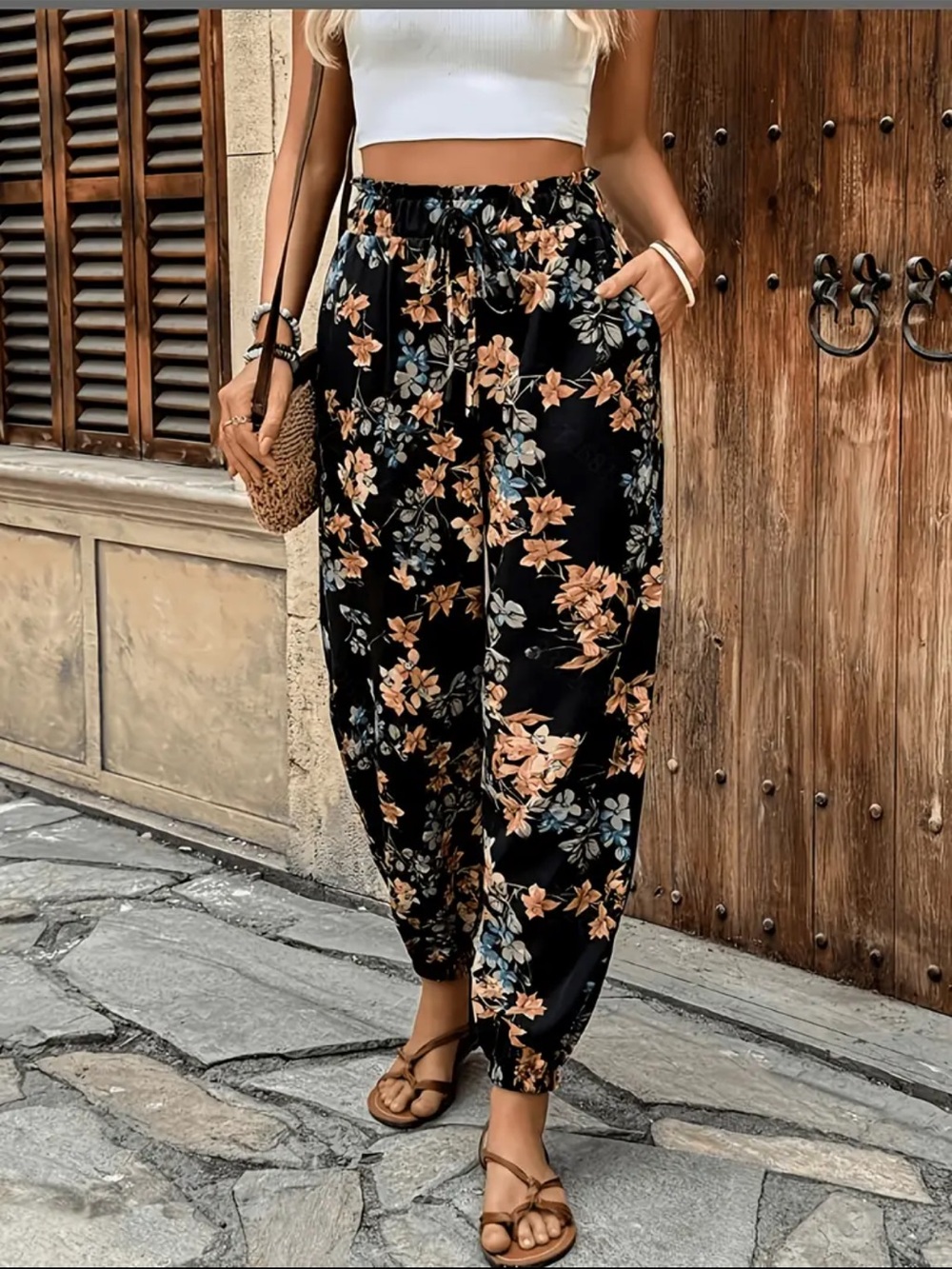 Floral Drawstring Harem Pants - Black/Peach size medium
